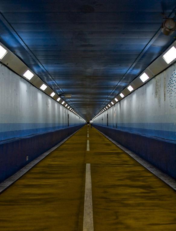 Tunnel Ostello Kitakyushu Esterno foto